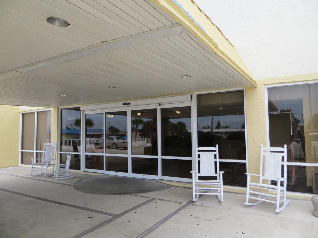 Days Inn By Wyndham Daytona Oceanfront Daytona Beach Esterno foto