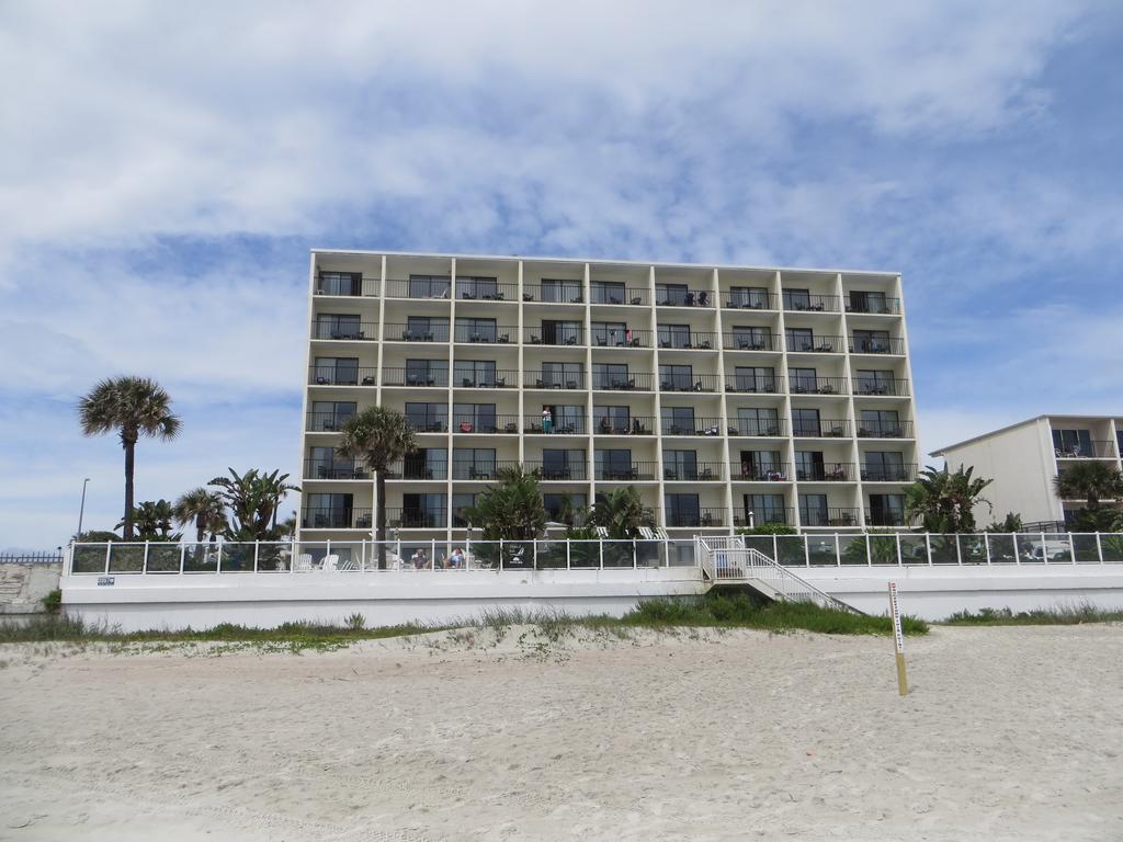 Days Inn By Wyndham Daytona Oceanfront Daytona Beach Esterno foto