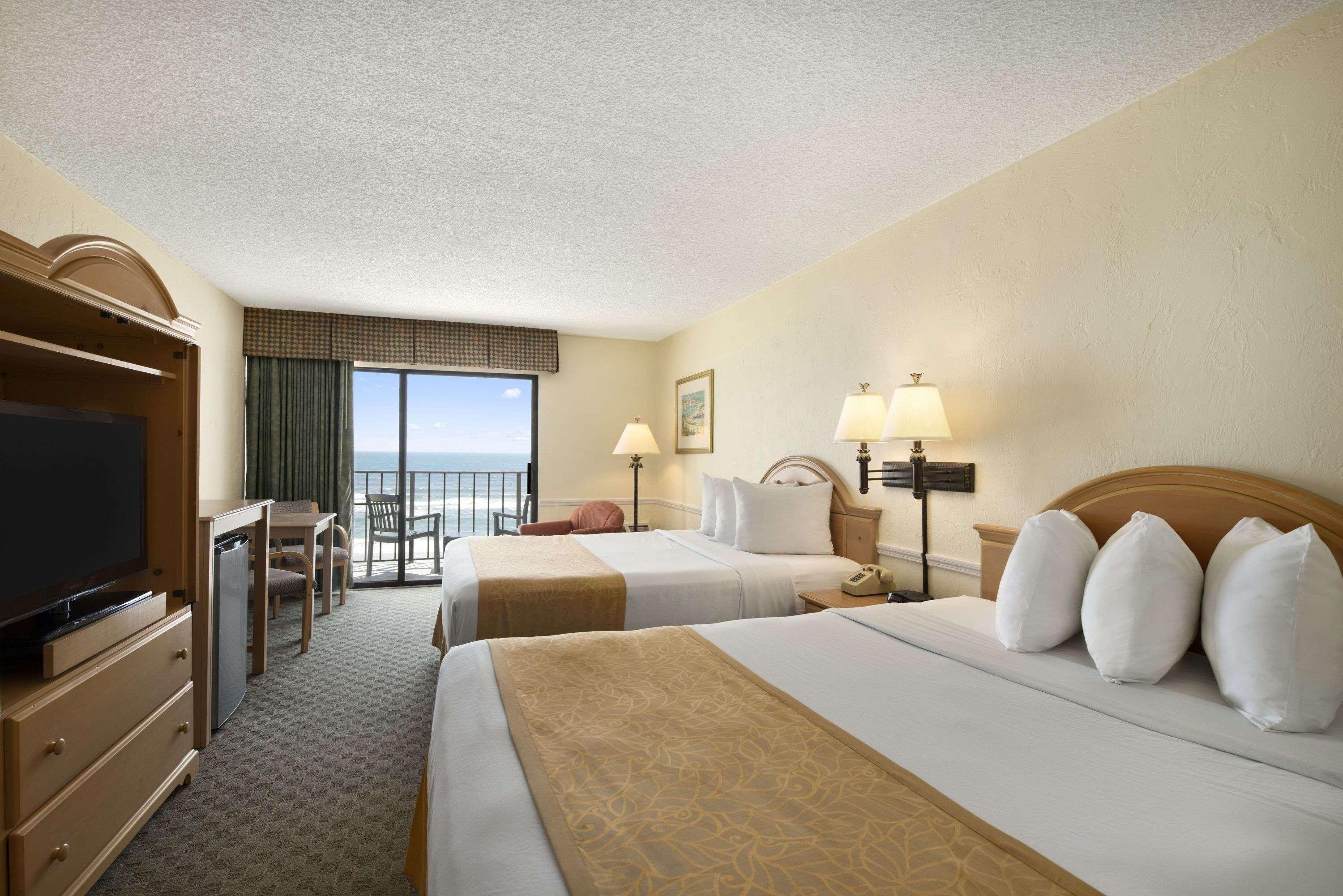 Days Inn By Wyndham Daytona Oceanfront Daytona Beach Esterno foto