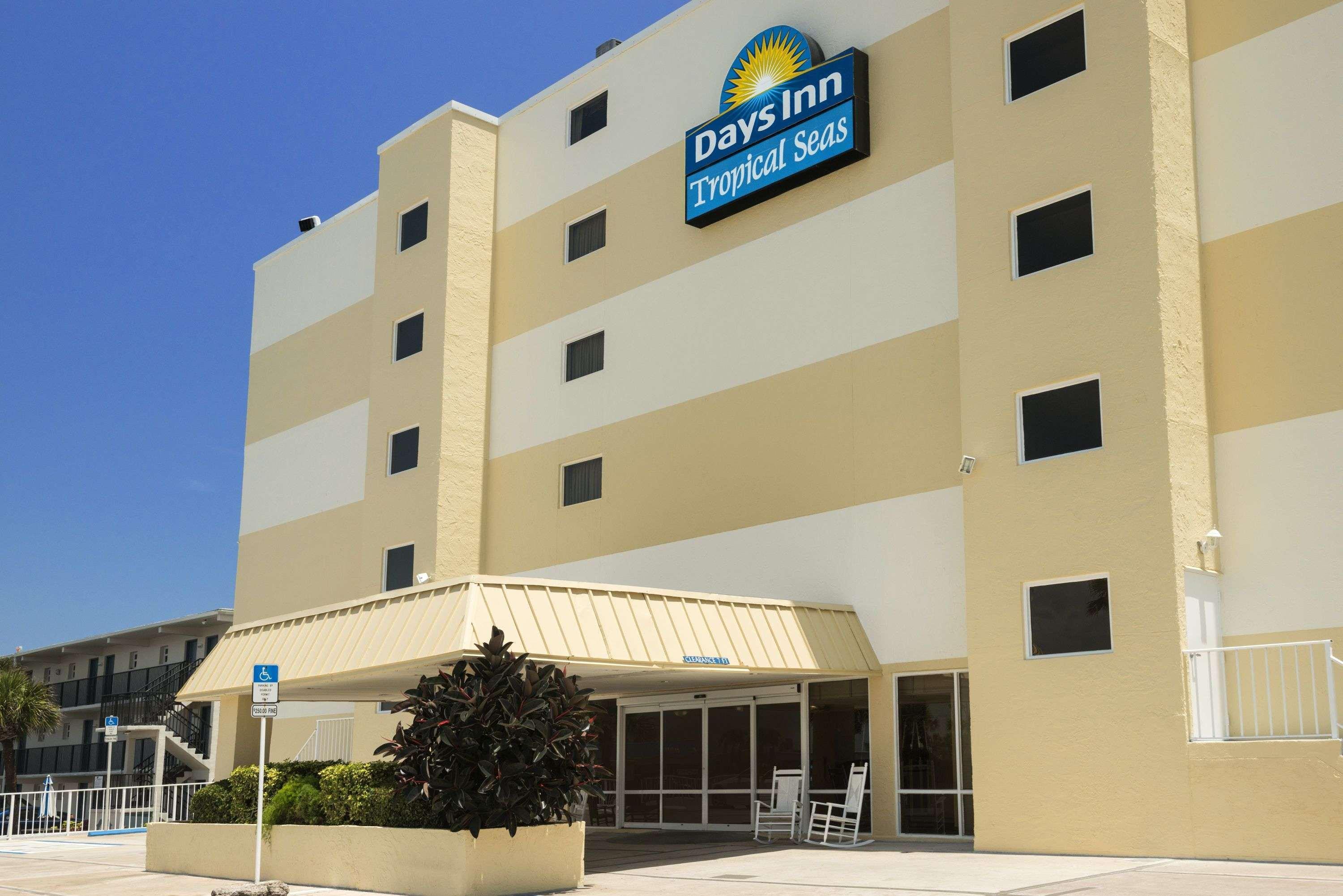 Days Inn By Wyndham Daytona Oceanfront Daytona Beach Esterno foto