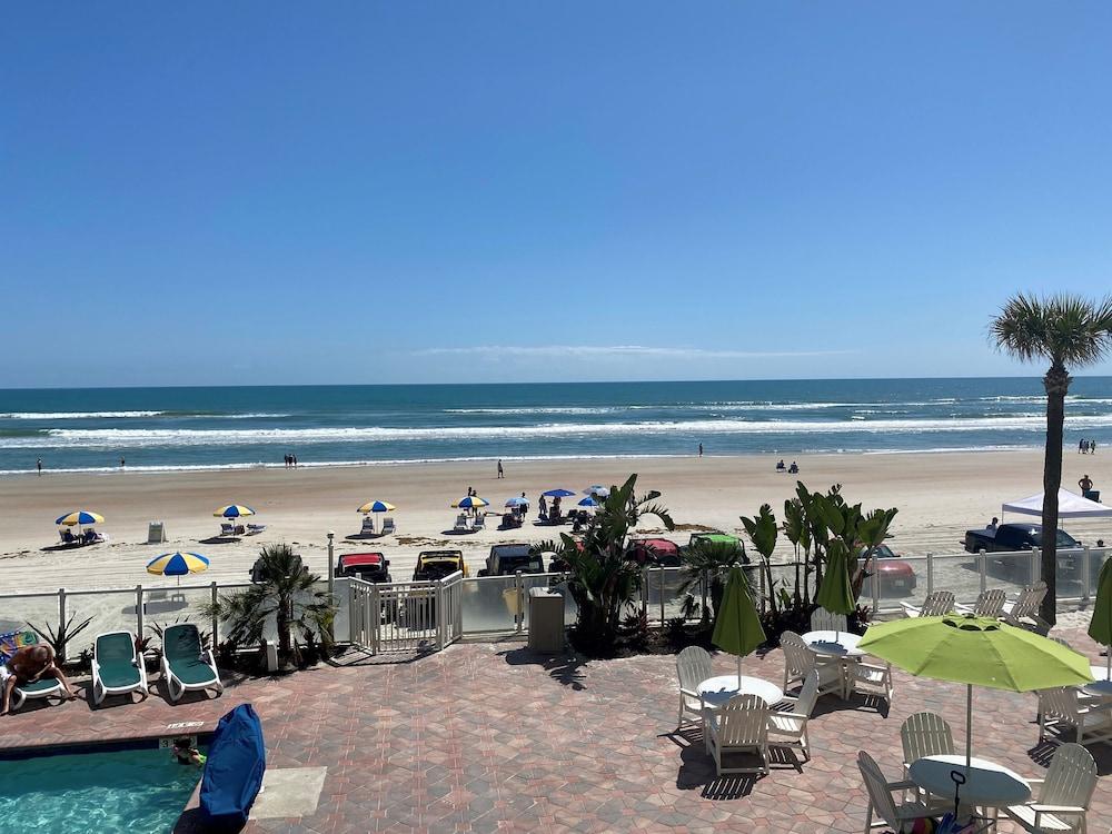 Days Inn By Wyndham Daytona Oceanfront Daytona Beach Esterno foto