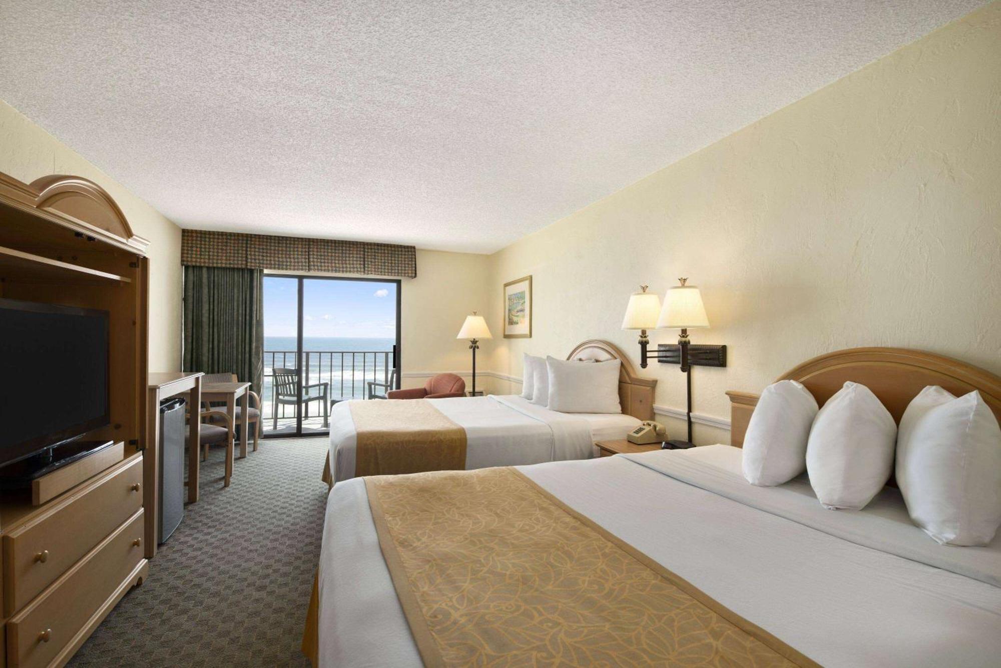 Days Inn By Wyndham Daytona Oceanfront Daytona Beach Esterno foto